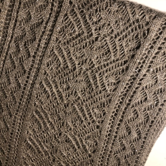 CHARLIE Paige infinity scarf gray with a shimmer - Picture 8 of 8